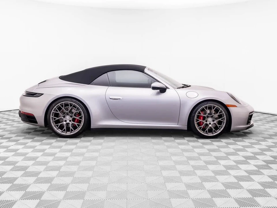 2022 Porsche 992 Carrera 4S - Image 7 of 31