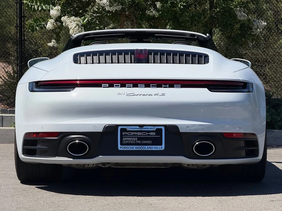 2022 Porsche 992 Carrera 4S - Image 6 of 31