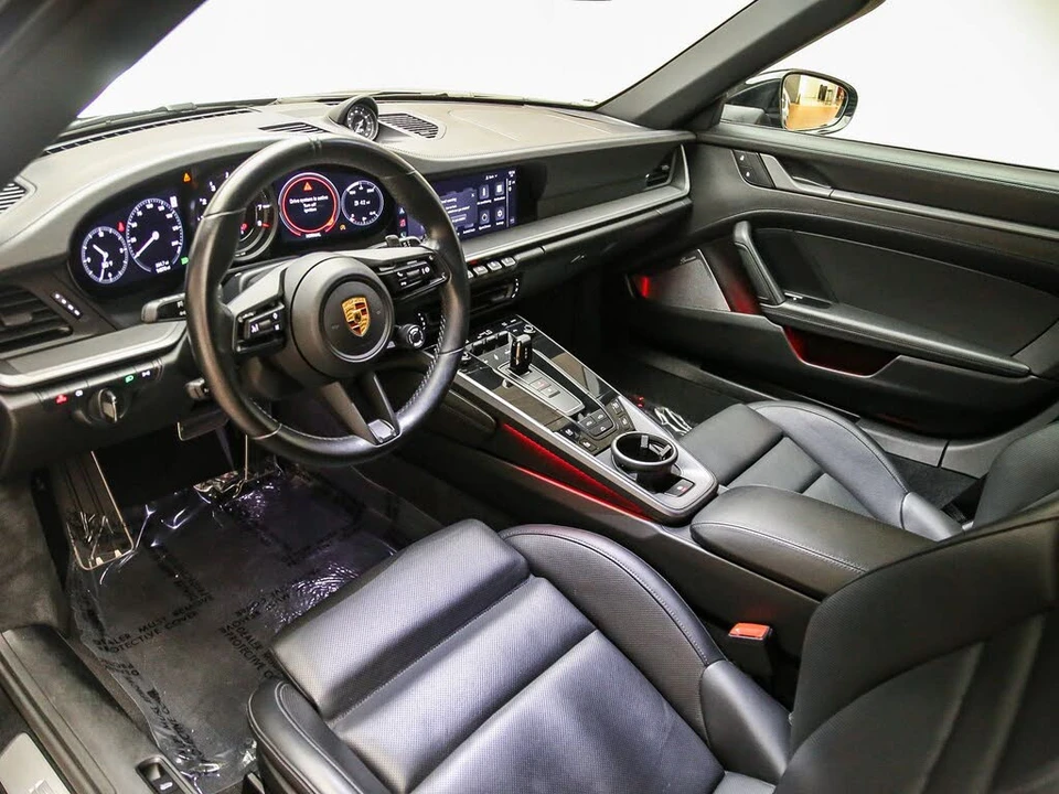 2022 Porsche 992 Carrera 4S - Image 17 of 31