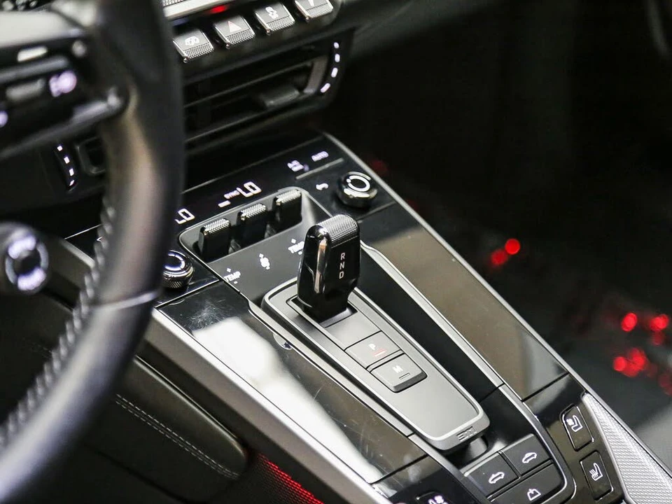 2022 Porsche 992 Carrera 4S - Image 26 of 31