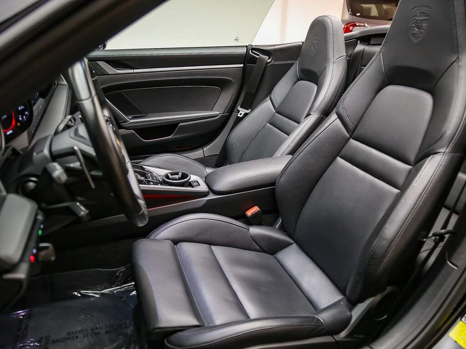 2022 Porsche 992 Carrera 4S - Image 6 of 31
