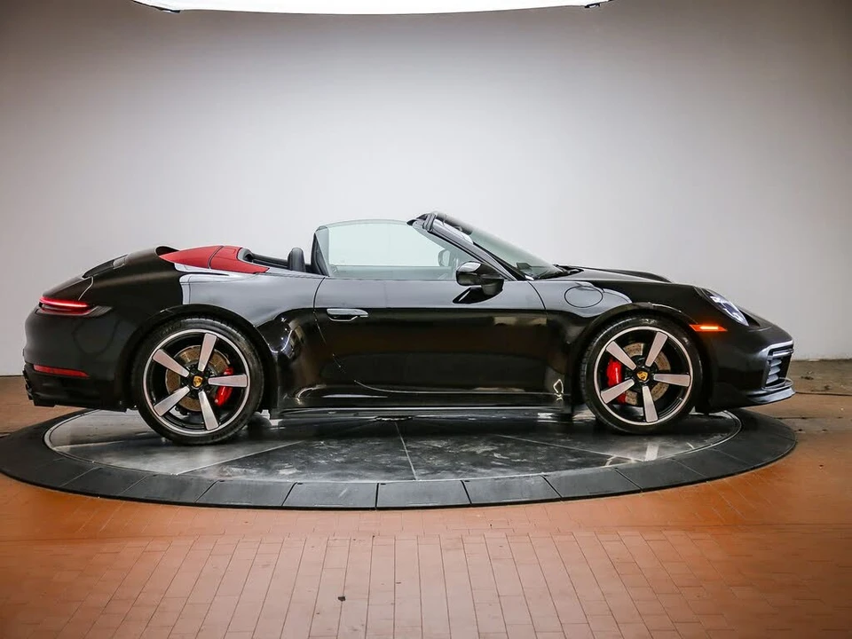2022 Porsche 992 Carrera 4S - Image 9 of 31