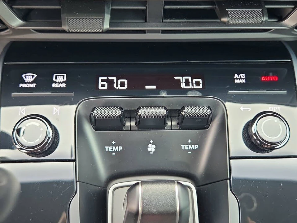 2022 Porsche 992 Carrera 4S - Image 14 of 31