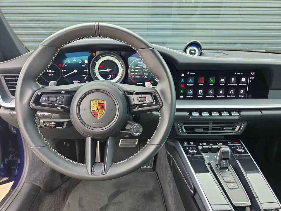 2022 Porsche 992 Carrera 4S - Image 9 of 31