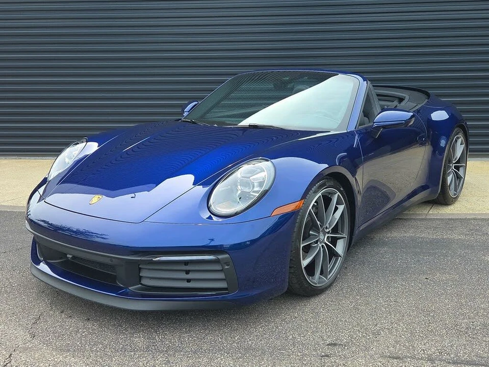 2022 Porsche 992 Carrera 4S - Image 6 of 31