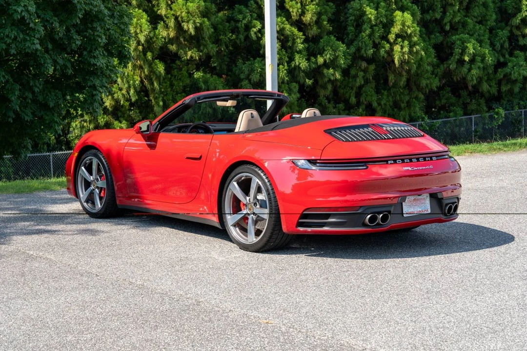 2022 Porsche 992 Carrera 4S - Image 3 of 5