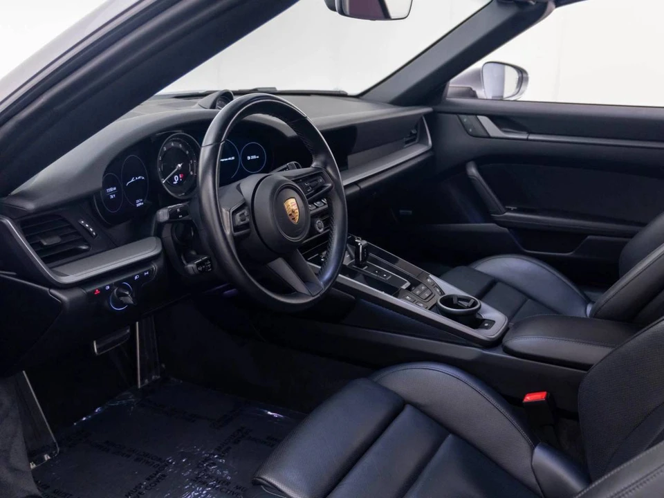 2022 Porsche 992 Carrera 4S - Image 4 of 5