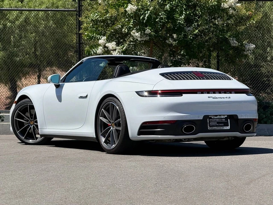 2022 Porsche 992 Carrera 4S - Image 3 of 5