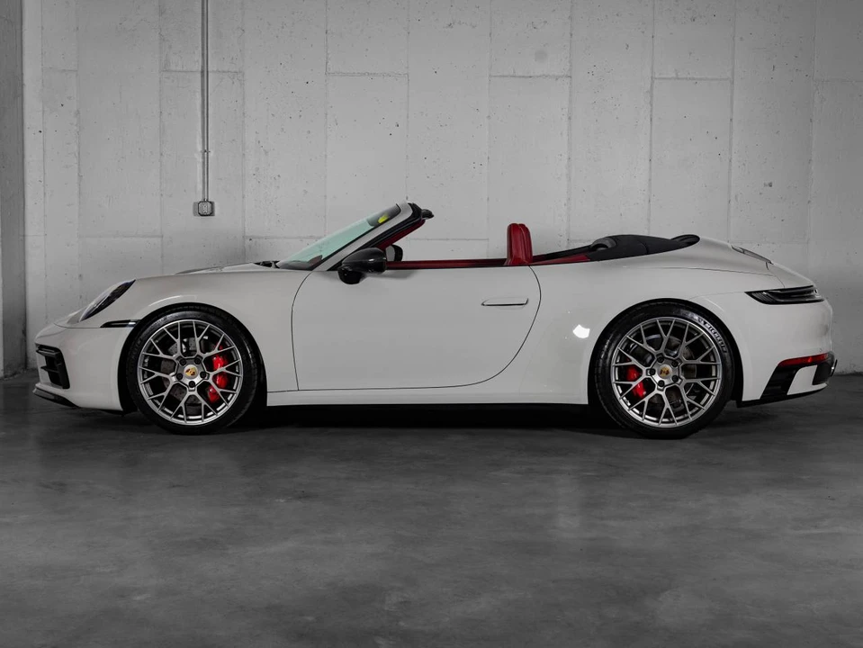 2022 Porsche 992 Carrera 4S - Image 2 of 5