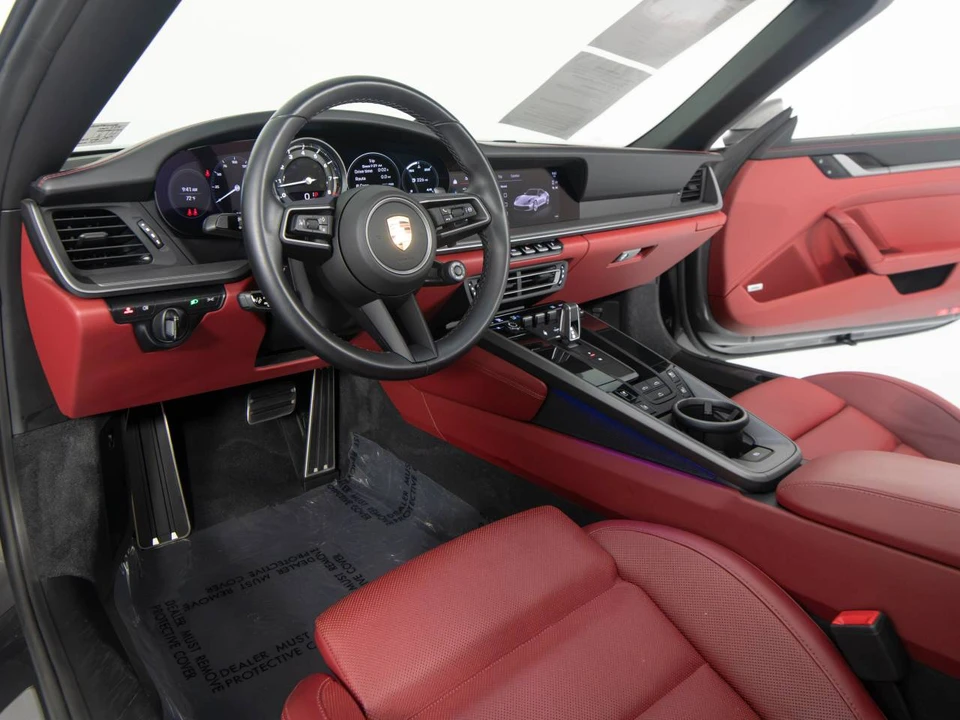 2022 Porsche 992 Carrera 4S - Image 4 of 5