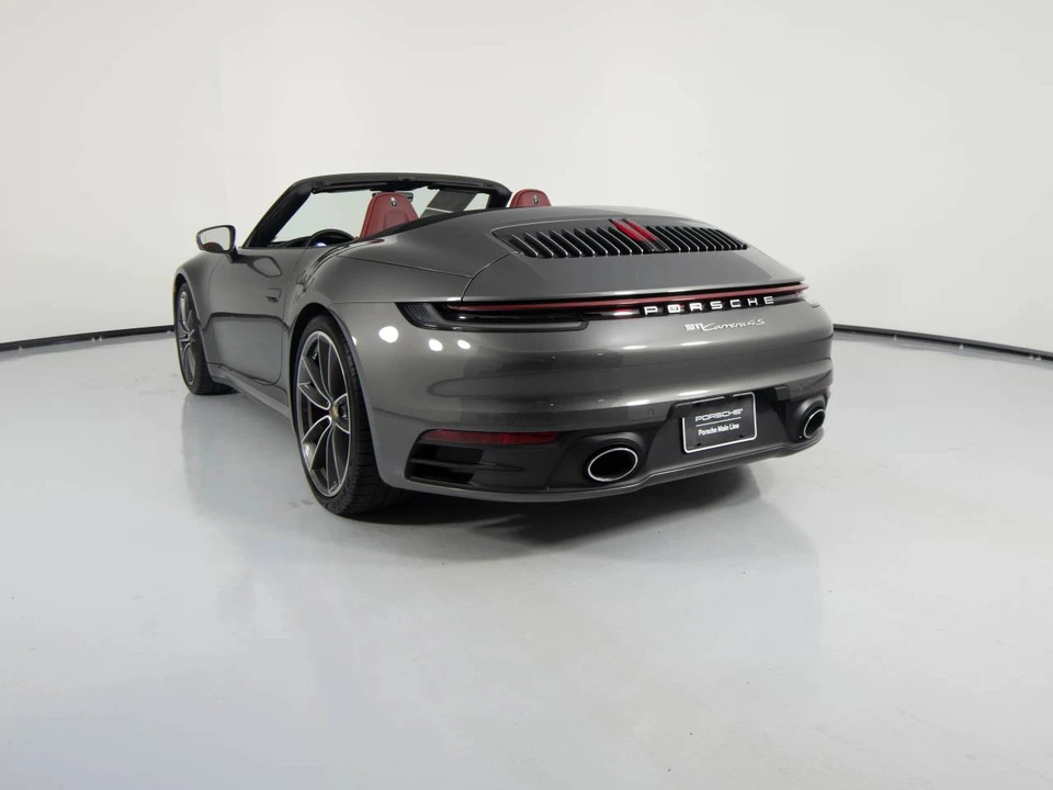 2022 Porsche 992 Carrera 4S - Image 3 of 5