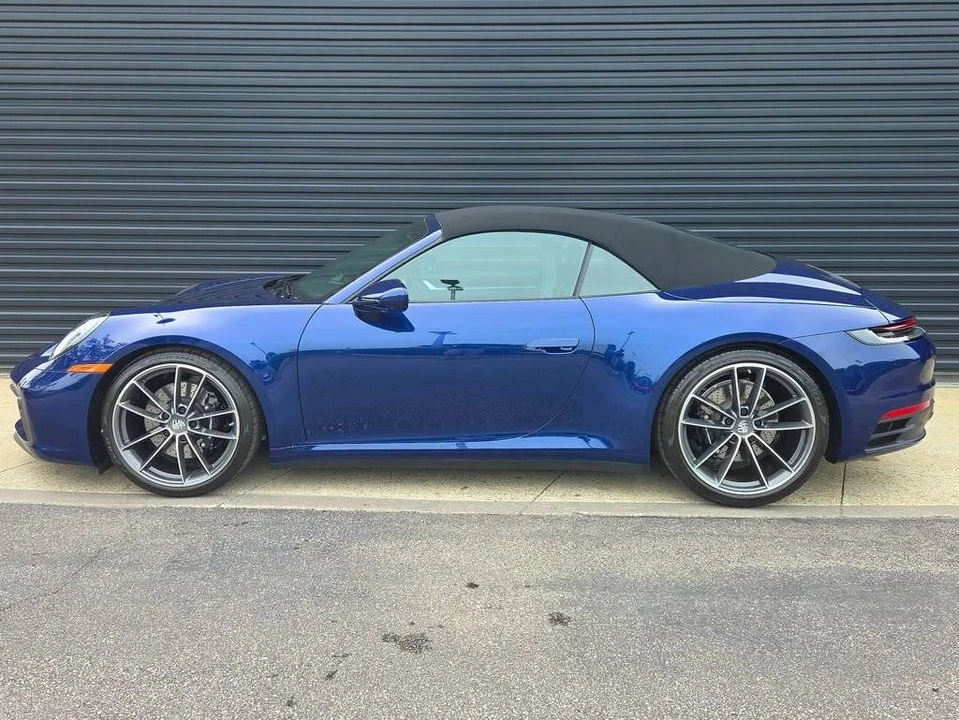 2022 Porsche 992 Carrera 4S - Image 2 of 5