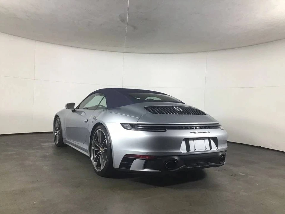2022 Porsche 992 Carrera 4S - Image 3 of 5