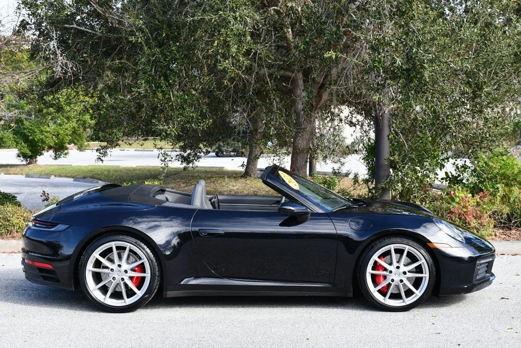 2022 Porsche 992 Carrera 4S - Image 7 of 12