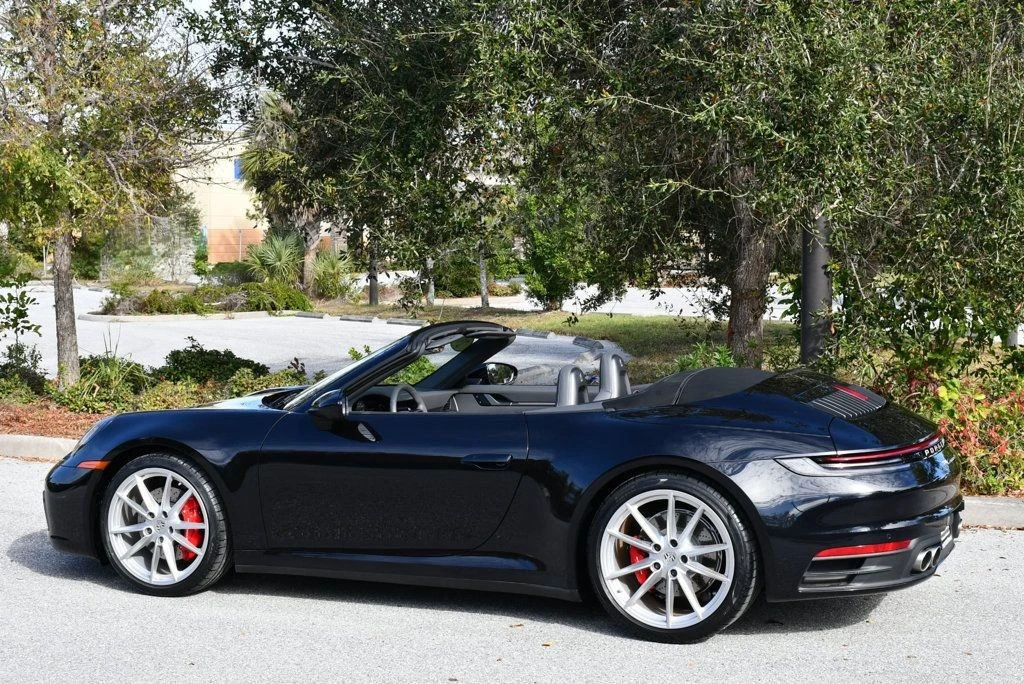2022 Porsche 992 Carrera 4S - Image 4 of 12