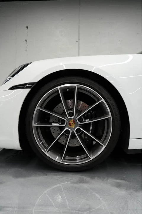 2022 Porsche 992 Carrera 4S - Image 19 of 20