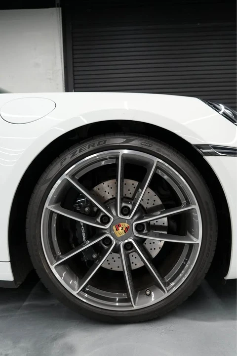 2022 Porsche 992 Carrera 4S - Image 17 of 20