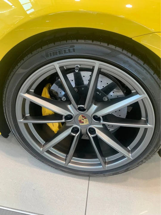 2022 Porsche 992 Carrera 4S - Image 7 of 9