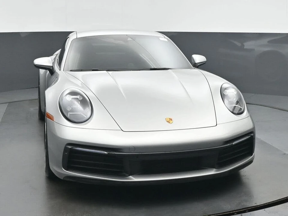 2022 Porsche 992 Carrera 4S - Image 8 of 31