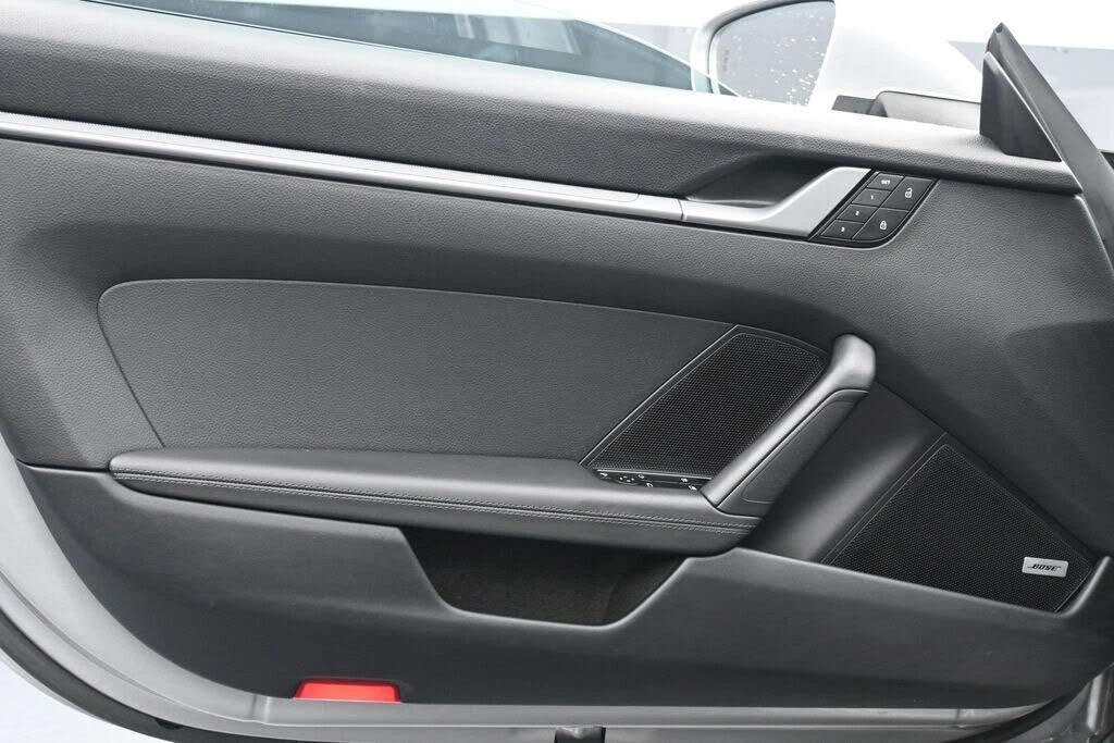 2022 Porsche 992 Carrera 4S - Image 9 of 31