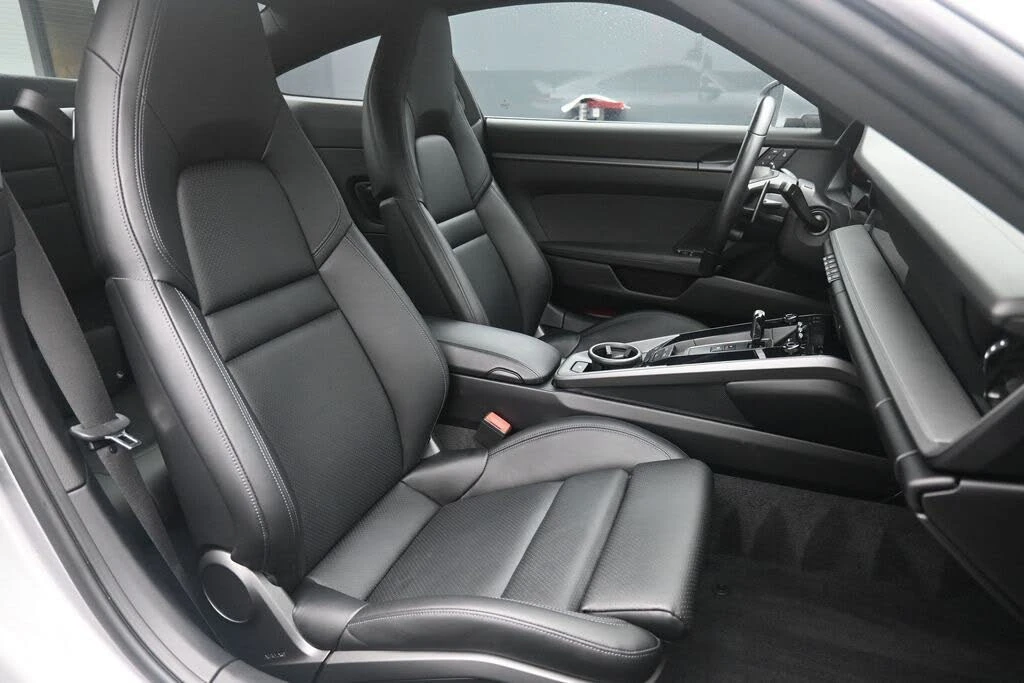 2022 Porsche 992 Carrera 4S - Image 26 of 31