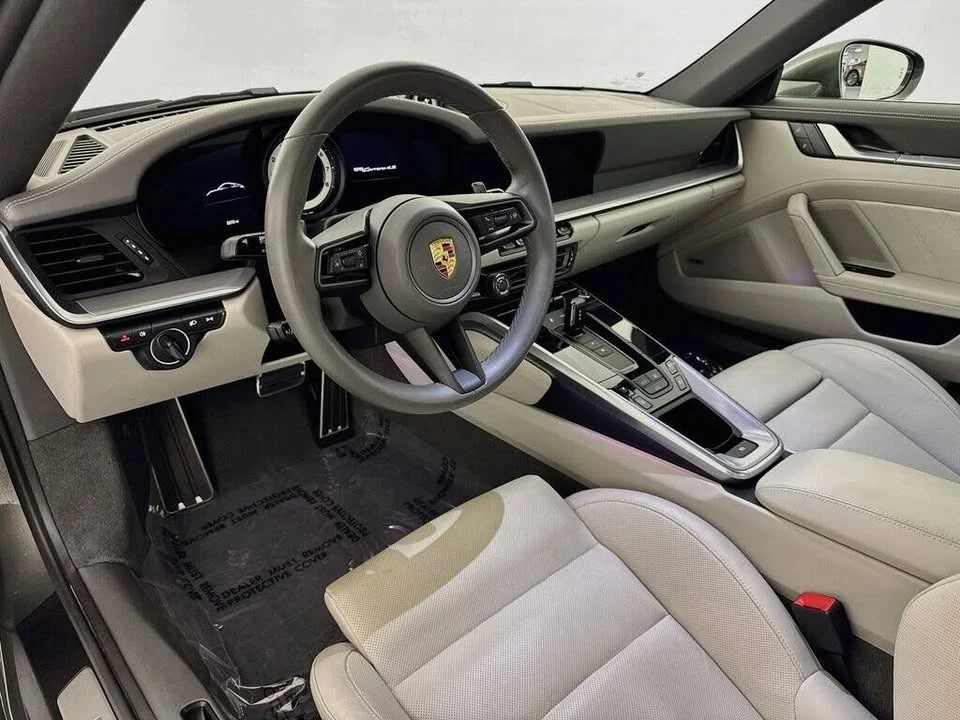 2022 Porsche 992 Carrera 4S - Image 9 of 20