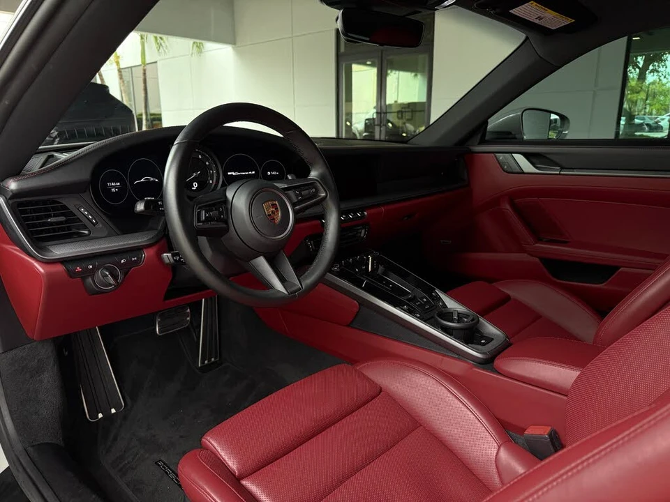 2022 Porsche 992 Carrera 4S - Image 22 of 31