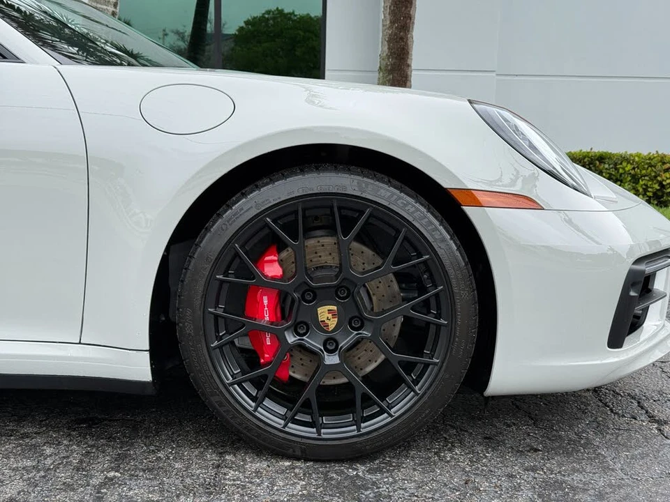 2022 Porsche 992 Carrera 4S - Image 3 of 31
