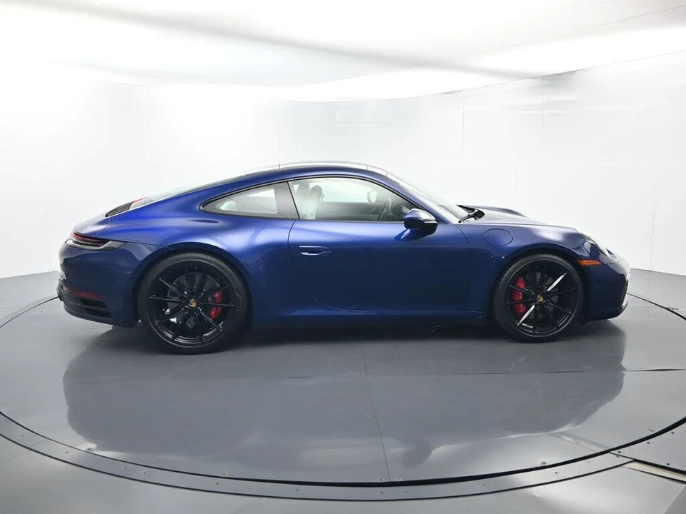 2022 Porsche 992 Carrera 4S - Image 16 of 31