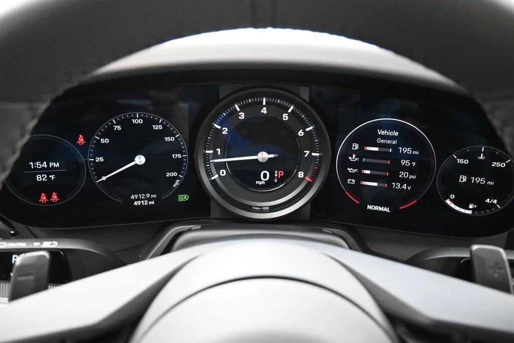 2022 Porsche 992 Carrera 4S - Image 8 of 31