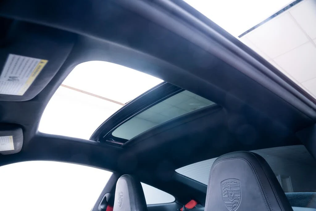2022 Porsche 992 Carrera 4S - Image 18 of 26