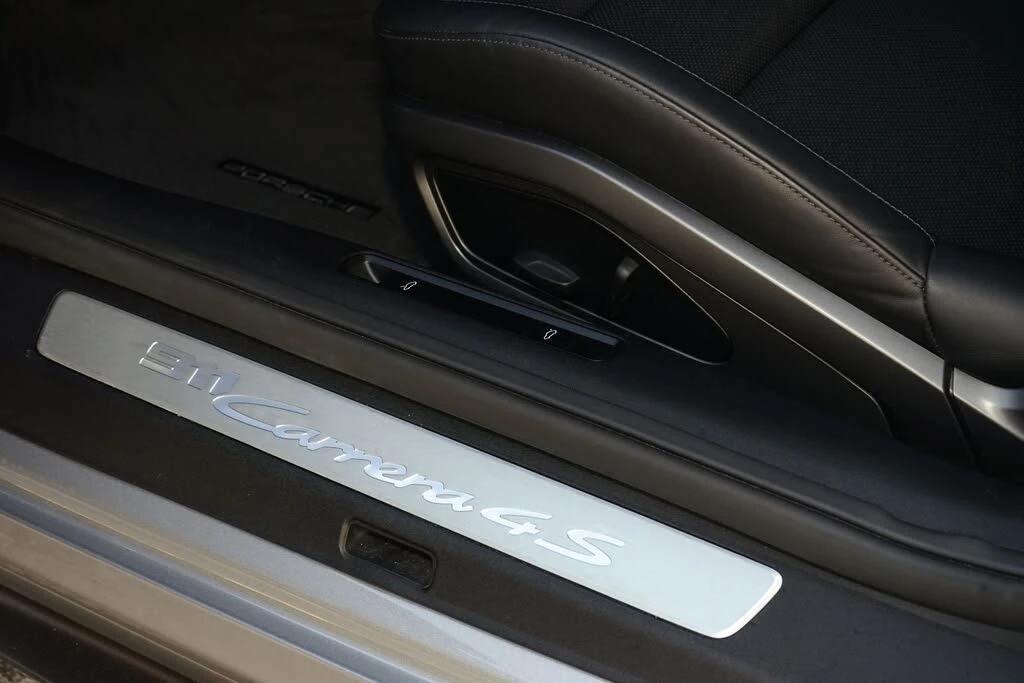 2022 Porsche 992 Carrera 4S - Image 28 of 31