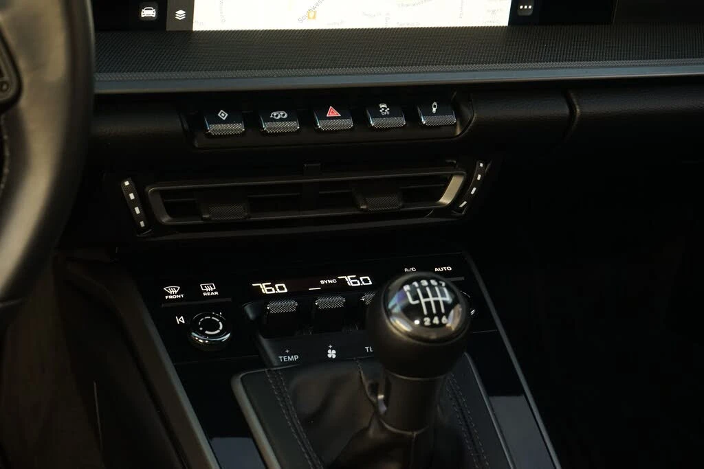 2022 Porsche 992 Carrera 4S - Image 18 of 31