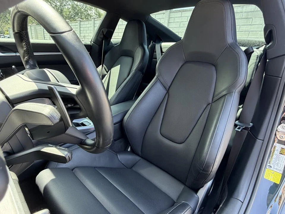 2022 Porsche 992 Carrera 4S - Image 5 of 31