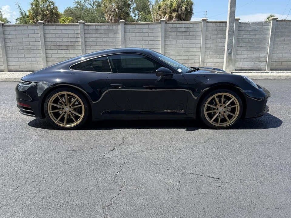 2022 Porsche 992 Carrera 4S - Image 7 of 31