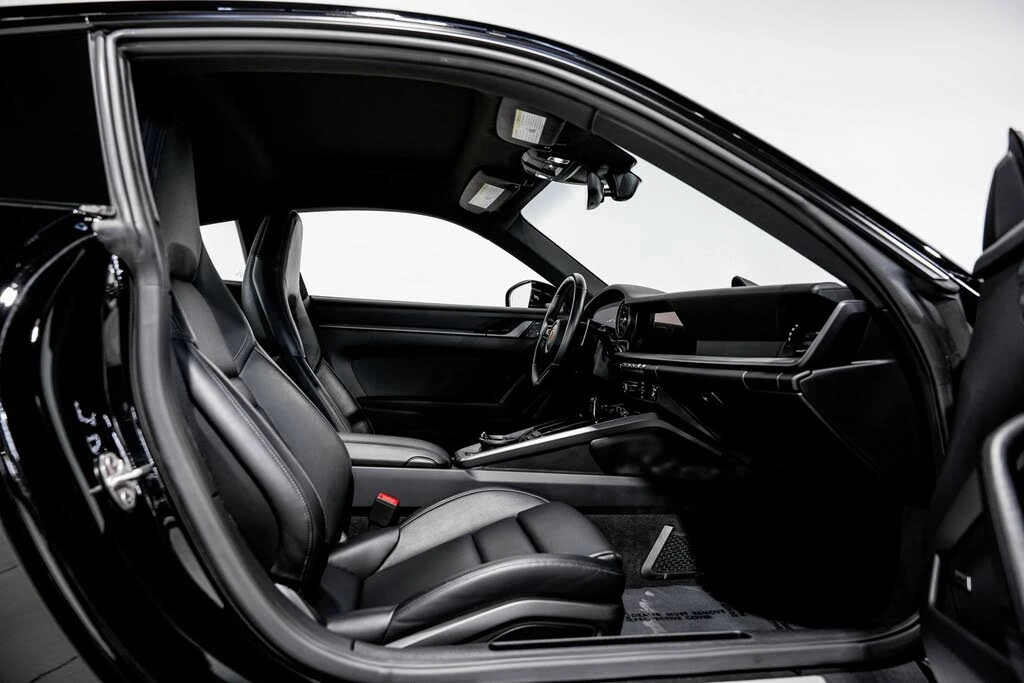 2022 Porsche 992 Carrera 4S - Image 29 of 31