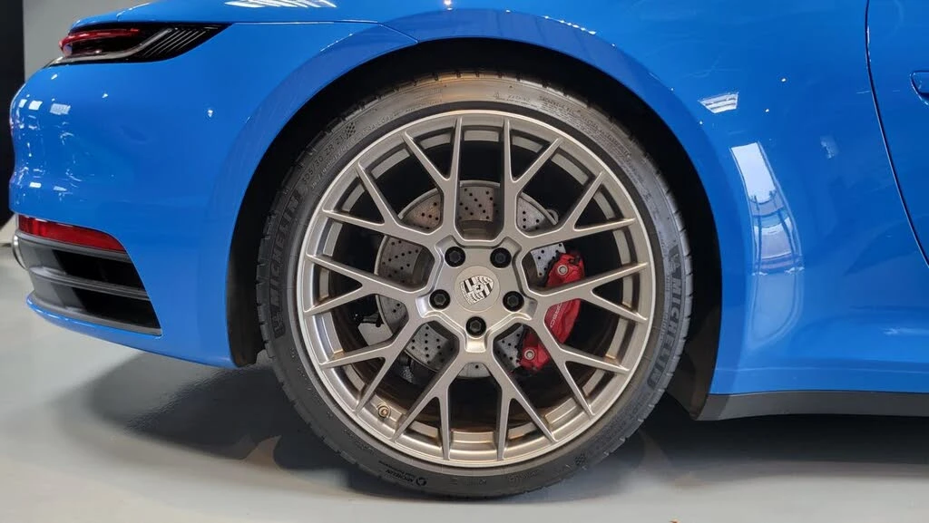 2022 Porsche 992 Carrera 4S - Image 15 of 17