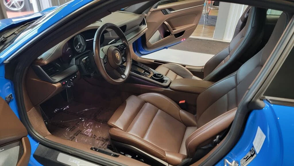 2022 Porsche 992 Carrera 4S - Image 7 of 17