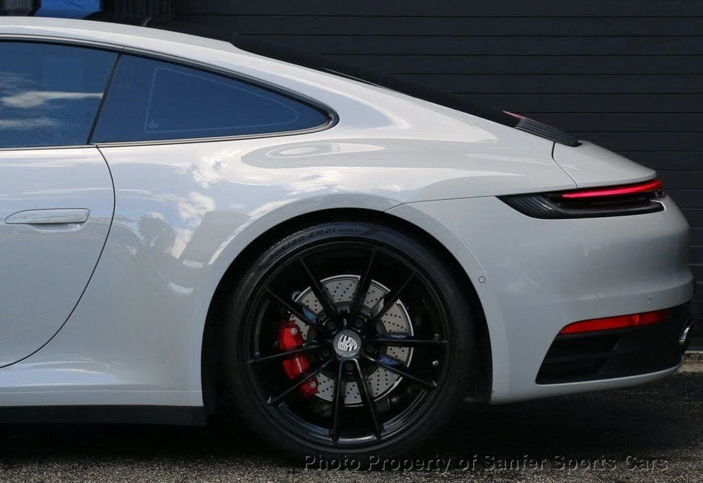 2022 Porsche 992 Carrera 4S - Image 15 of 31