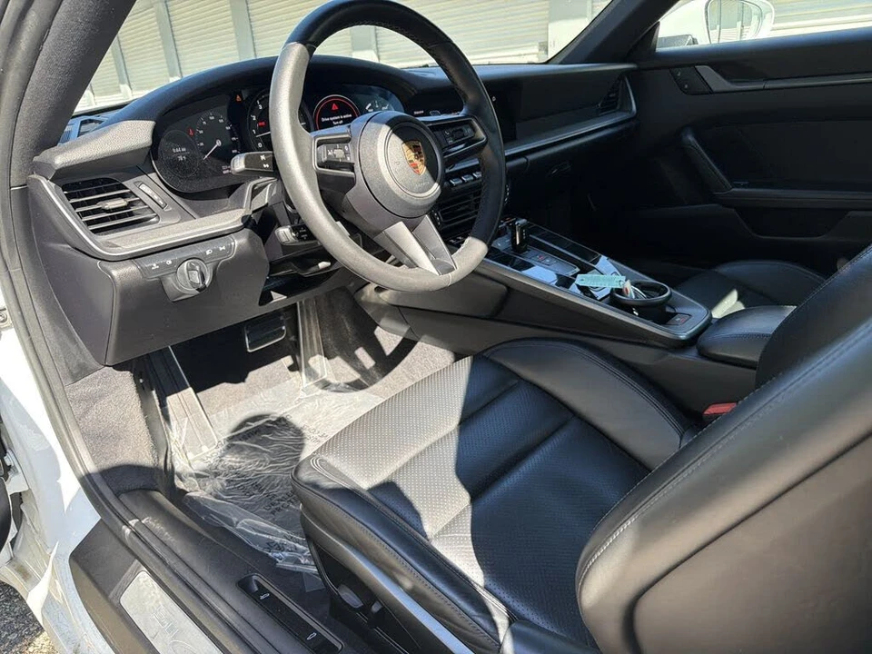 2022 Porsche 992 Carrera 4S - Image 4 of 16