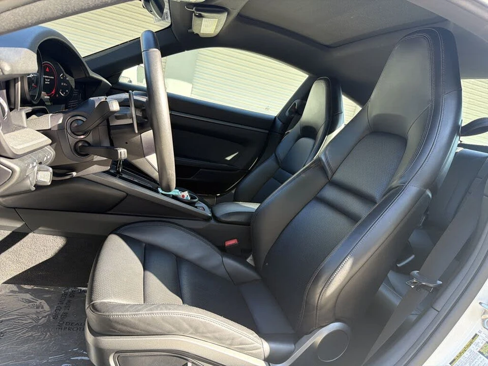 2022 Porsche 992 Carrera 4S - Image 15 of 16