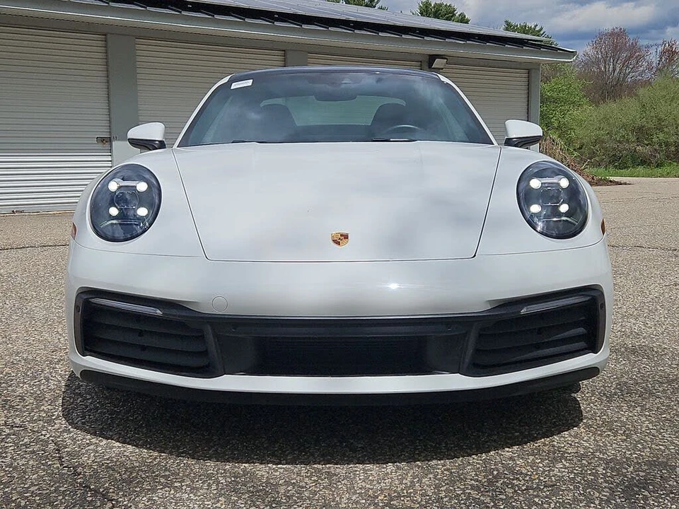 2022 Porsche 992 Carrera 4S - Image 10 of 30
