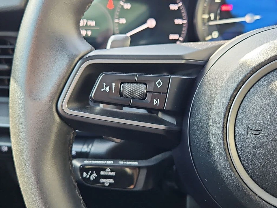 2022 Porsche 992 Carrera 4S - Image 23 of 31