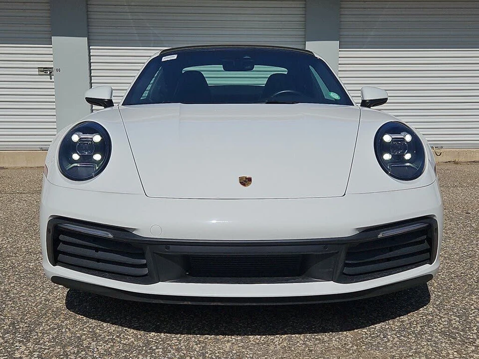 2022 Porsche 992 Carrera 4S - Image 10 of 31