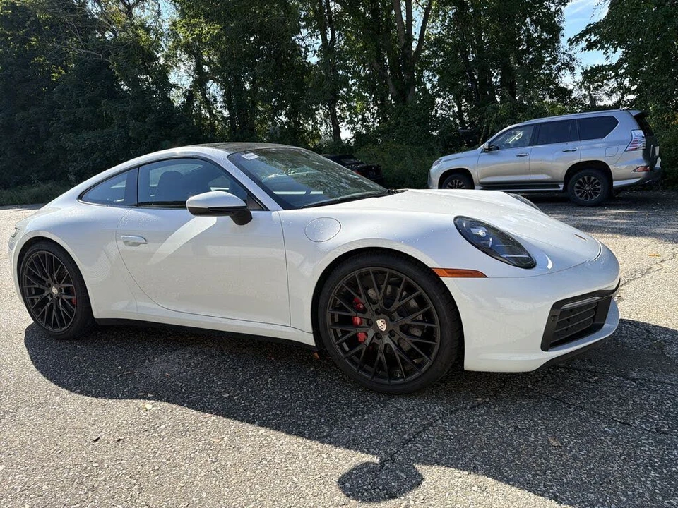 2022 Porsche 992 Carrera 4S - Image 16 of 16