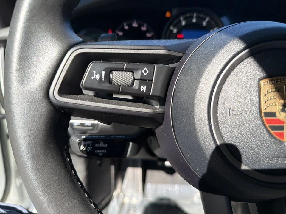 2022 Porsche 992 Carrera 4S - Image 6 of 16