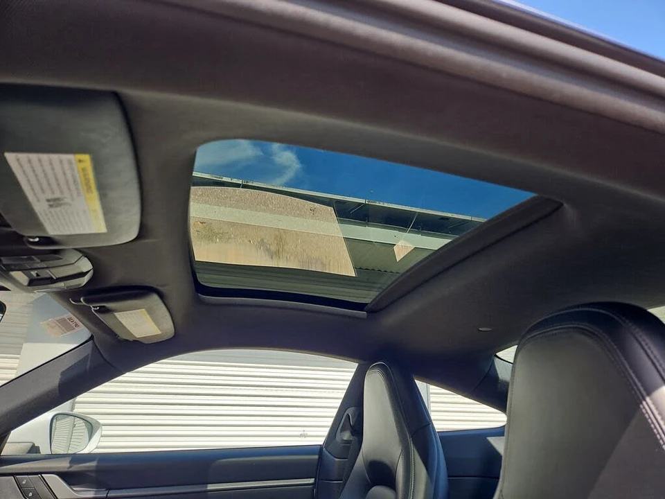 2022 Porsche 992 Carrera 4S - Image 15 of 31