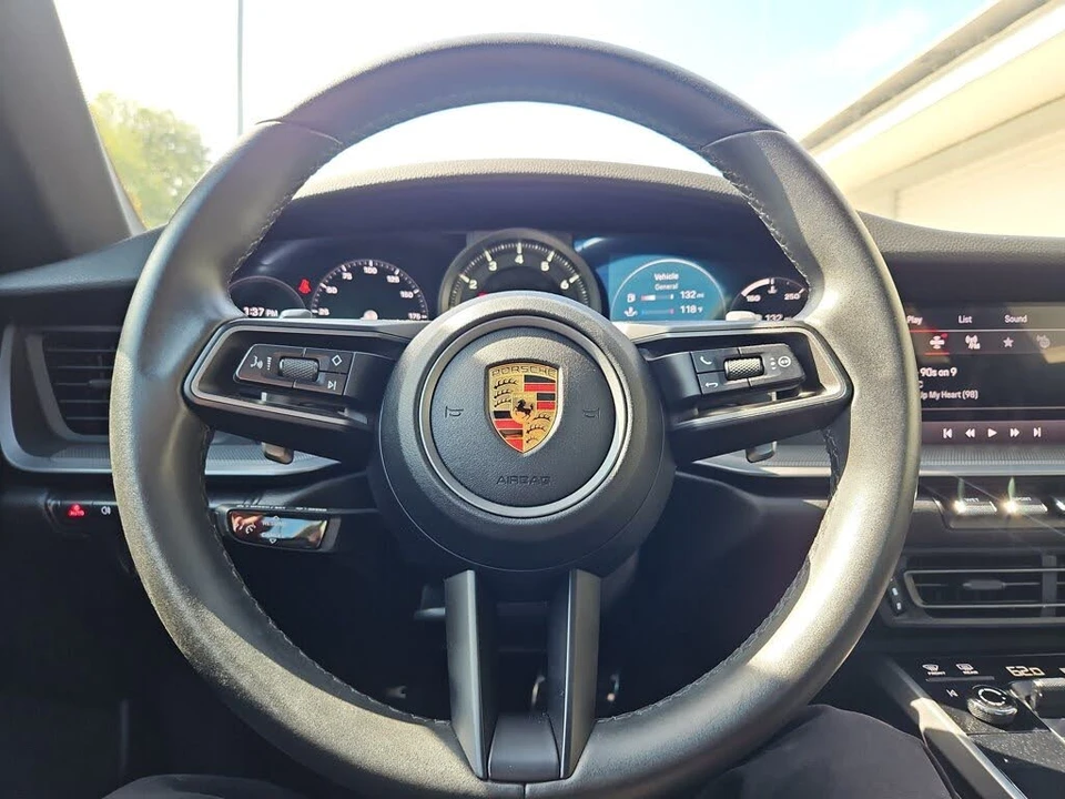 2022 Porsche 992 Carrera 4S - Image 28 of 31