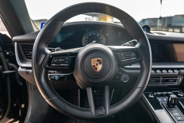 2022 Porsche 992 Carrera 4S - Image 5 of 8