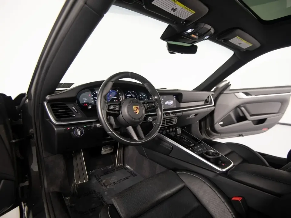 2022 Porsche 992 Carrera 4S - Image 4 of 7